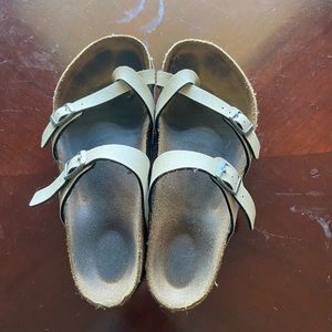 Birkenstock’s size 39